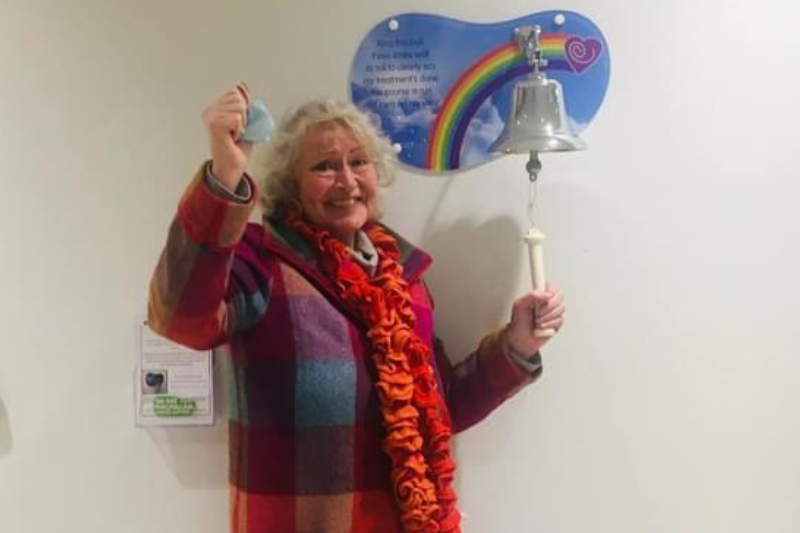 Alison Torrens ringing the bell after radiotheraphy treatment